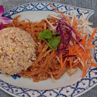 Crab Phad Thai