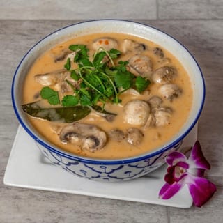Large Tom Kha Soup (Coconut Milk Soup)